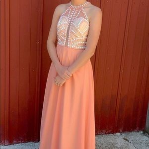 peachy prom dress